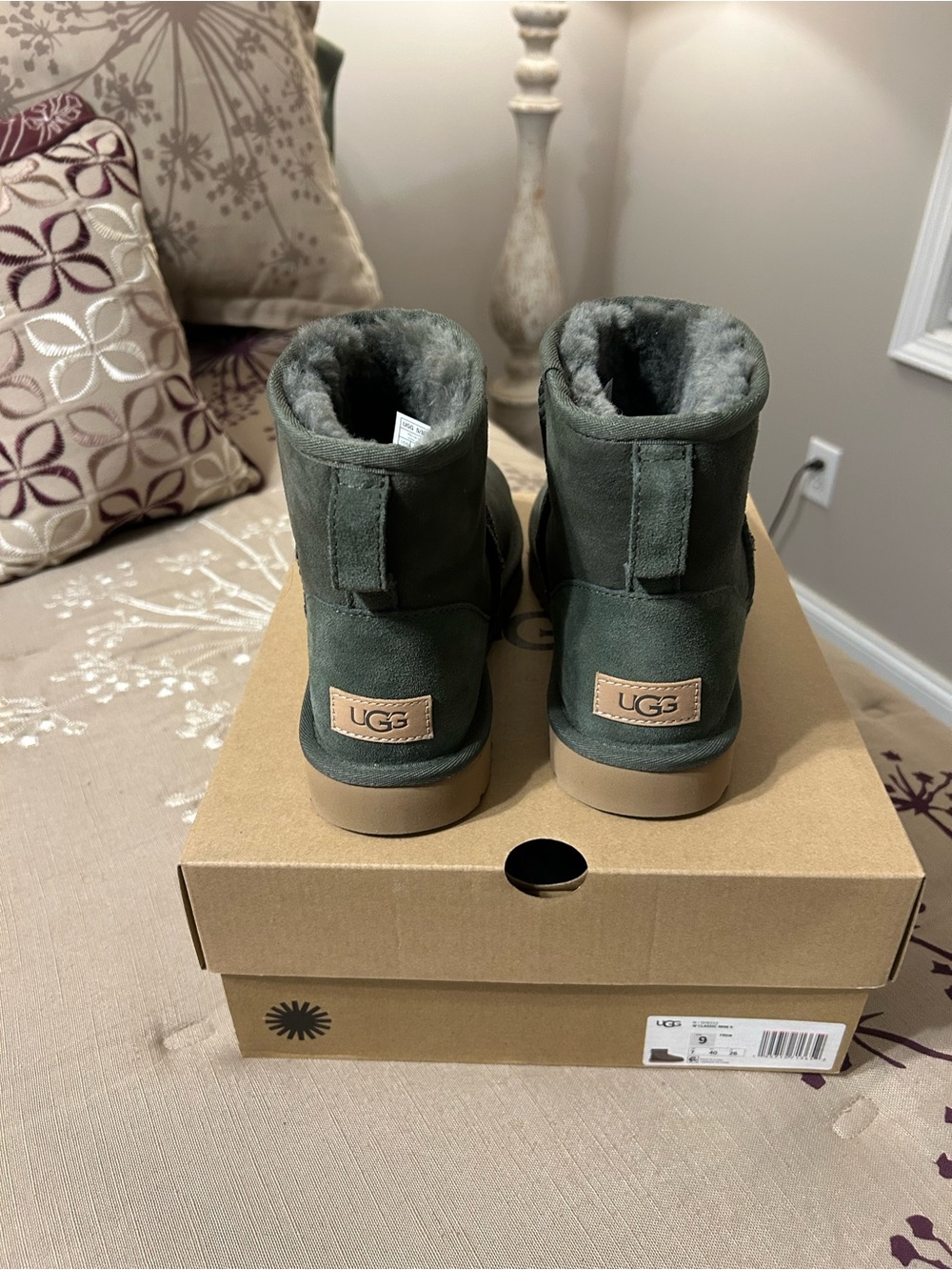 UGG Classic Mini Boot Olive - Picture 3 of 7